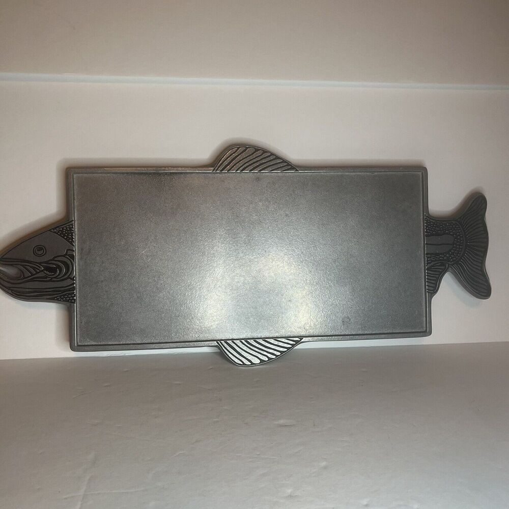 Vintage 1970s Wilton Armetale RWP Metal Fish Platter 21.5” Long